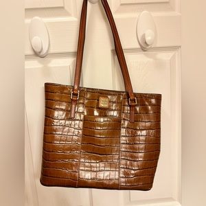 Dooney and Bourke Large Tote Bag